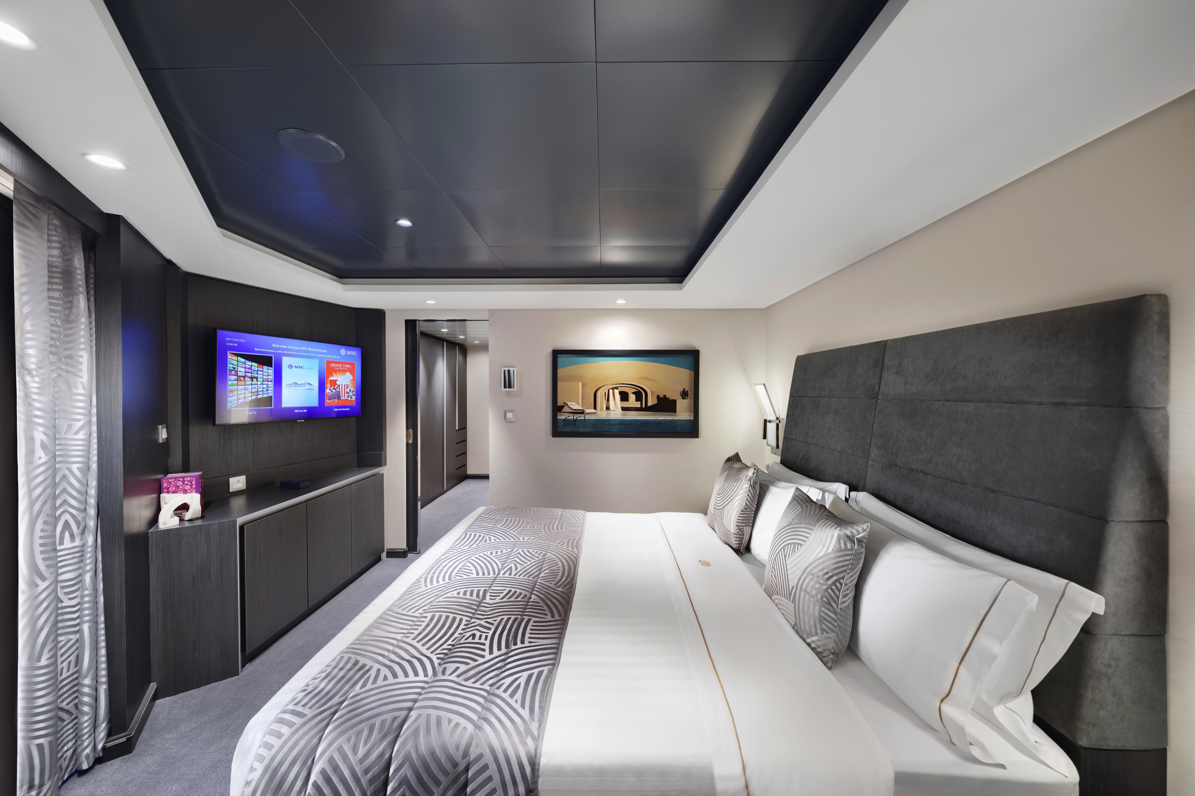 MSC Yacht Club Royal Suite with Whirlpool Bath